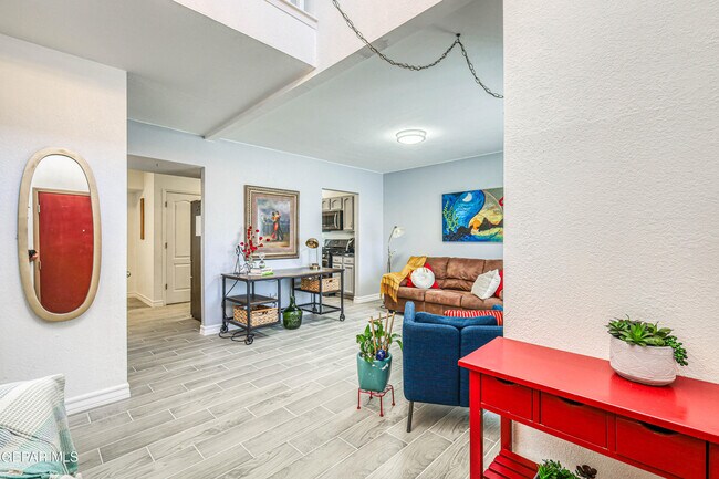 Building Photo - 7333 Golden Hawk Dr