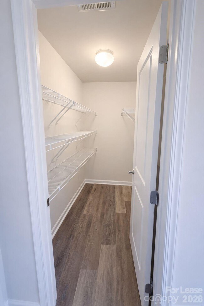 Building Photo - 3014 Potomac River Pkwy