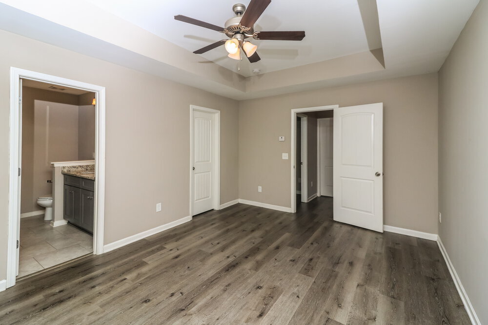 Building Photo - 646 Fieldcrest Dr