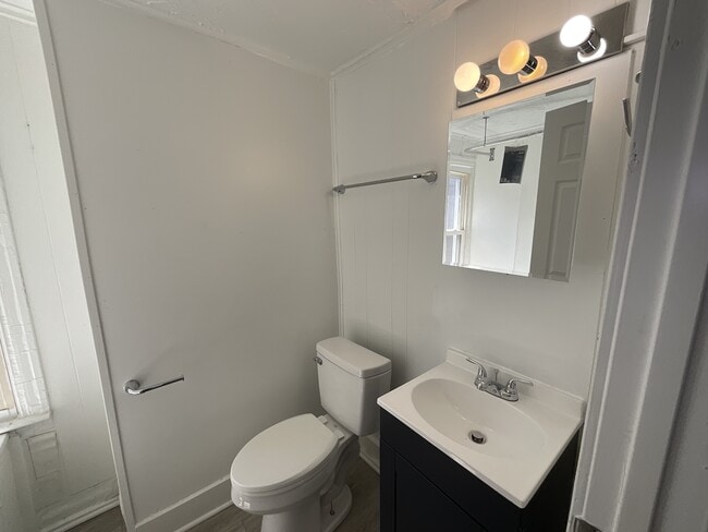 Building Photo - 443 S Duke St