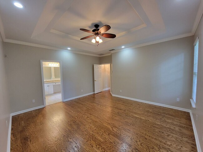 Building Photo - 3 bedroom home for rent in golden eagle's gated community, available July 6 2026, 2 car garage, f...
