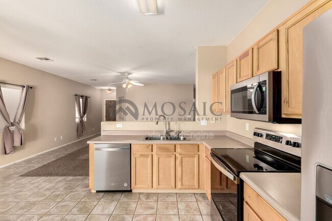 Building Photo - 6118 E Valley View Dr