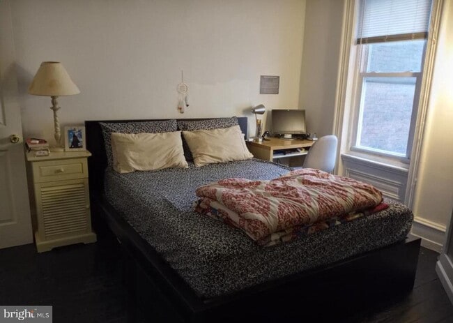 Building Photo - 3711 Lancaster Ave