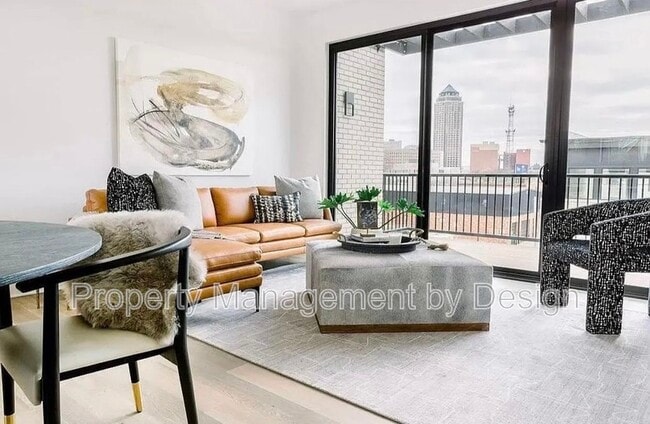 Building Photo - 1367 Keosauqua Way