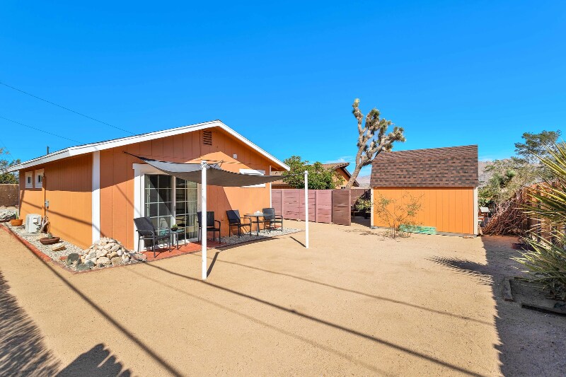 Building Photo - 6122 Panorama Rd