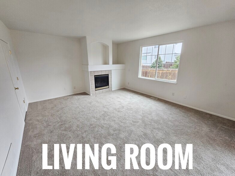 Building Photo - 1805 Dewhirst Dr