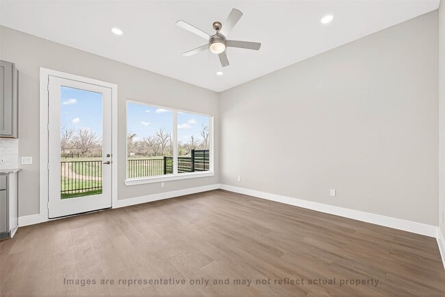 Building Photo - 10719 Mason Rd