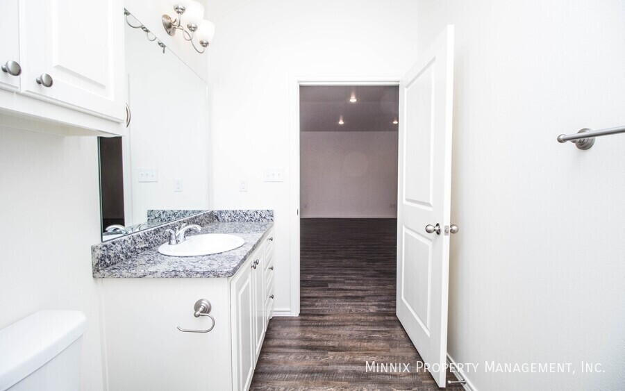 Building Photo - 6927 20th St