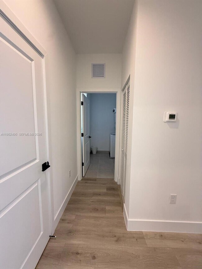 Building Photo - 5816 Agostino Way