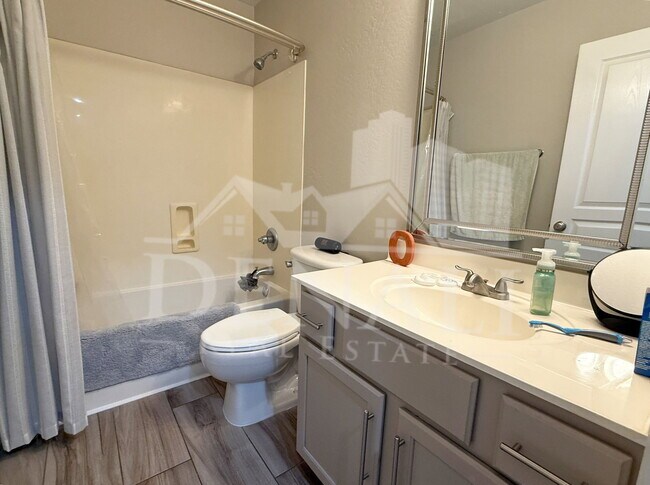 Building Photo - 2855 S Key Biscayne Dr