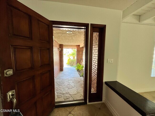 Building Photo - 29160 Oakpath Dr