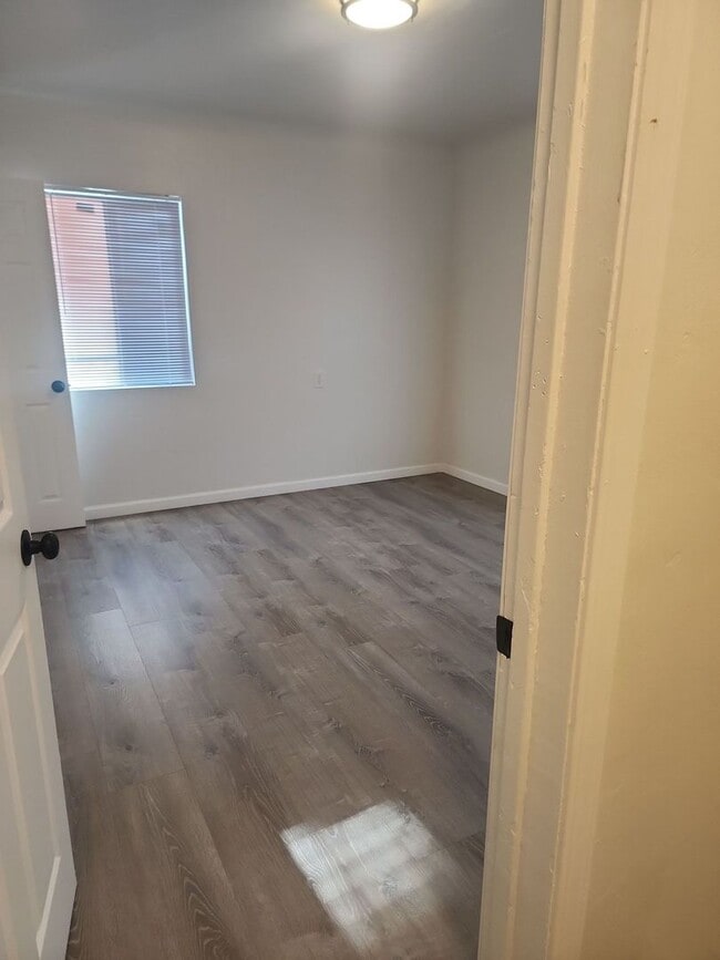 Building Photo - Single-family home with flexible leases - Renovated property - Pet-friendly - Coming soon!