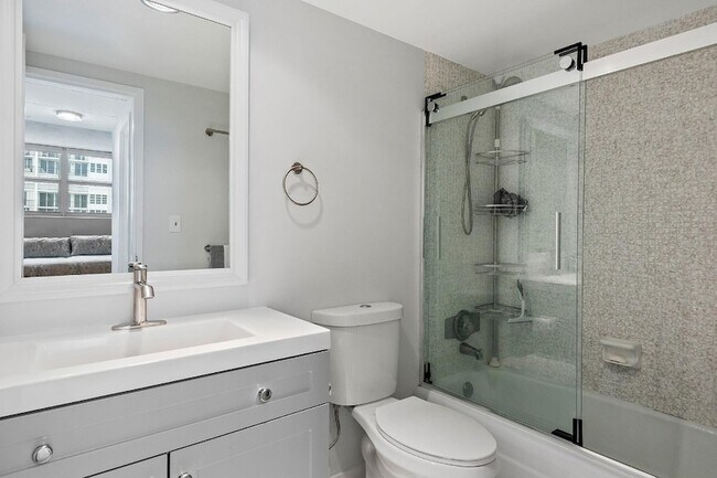 Building Photo - 4250 Galt Ocean Dr