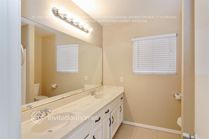 Building Photo - 5394 Trail Canyon Dr