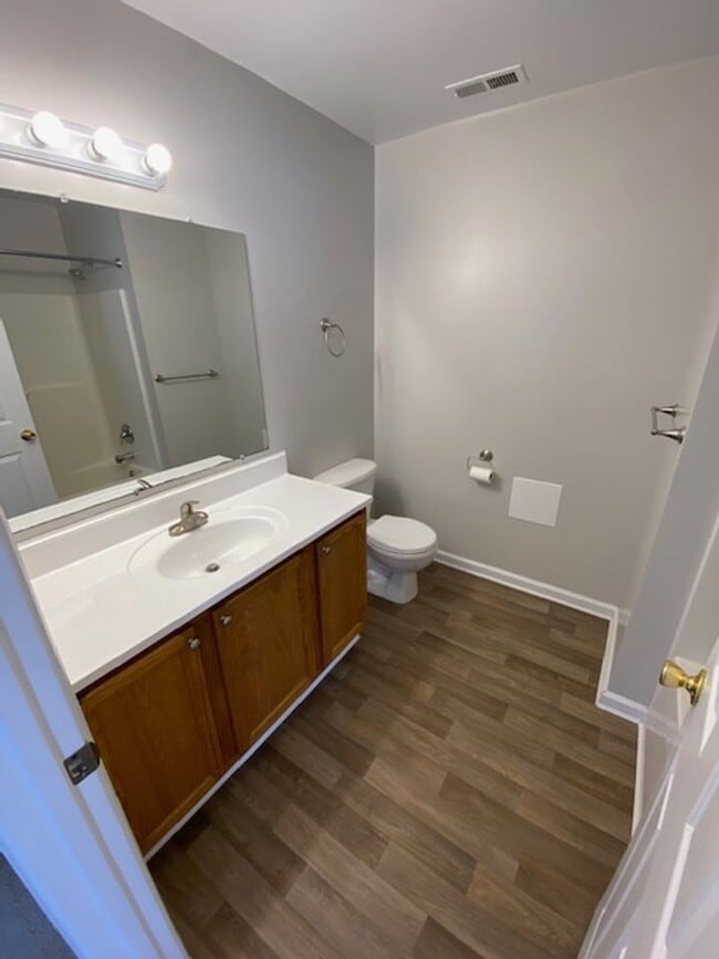 Building Photo - Charming 3-Bedroom Home with Modern Updates – Your New Home!