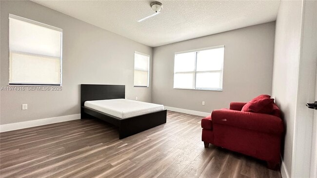 Building Photo - 3278 W 97th Terrace