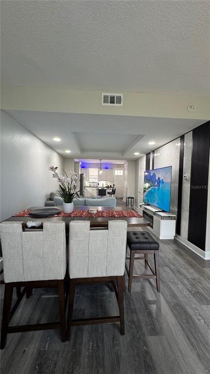 Building Photo - 2015 Grand Oak Dr