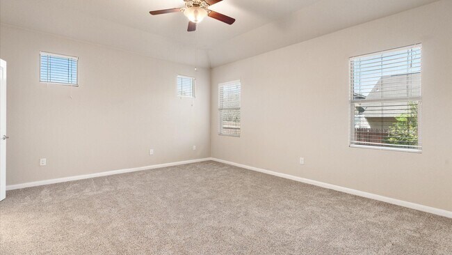 Building Photo - 6026 Cielo Ranch