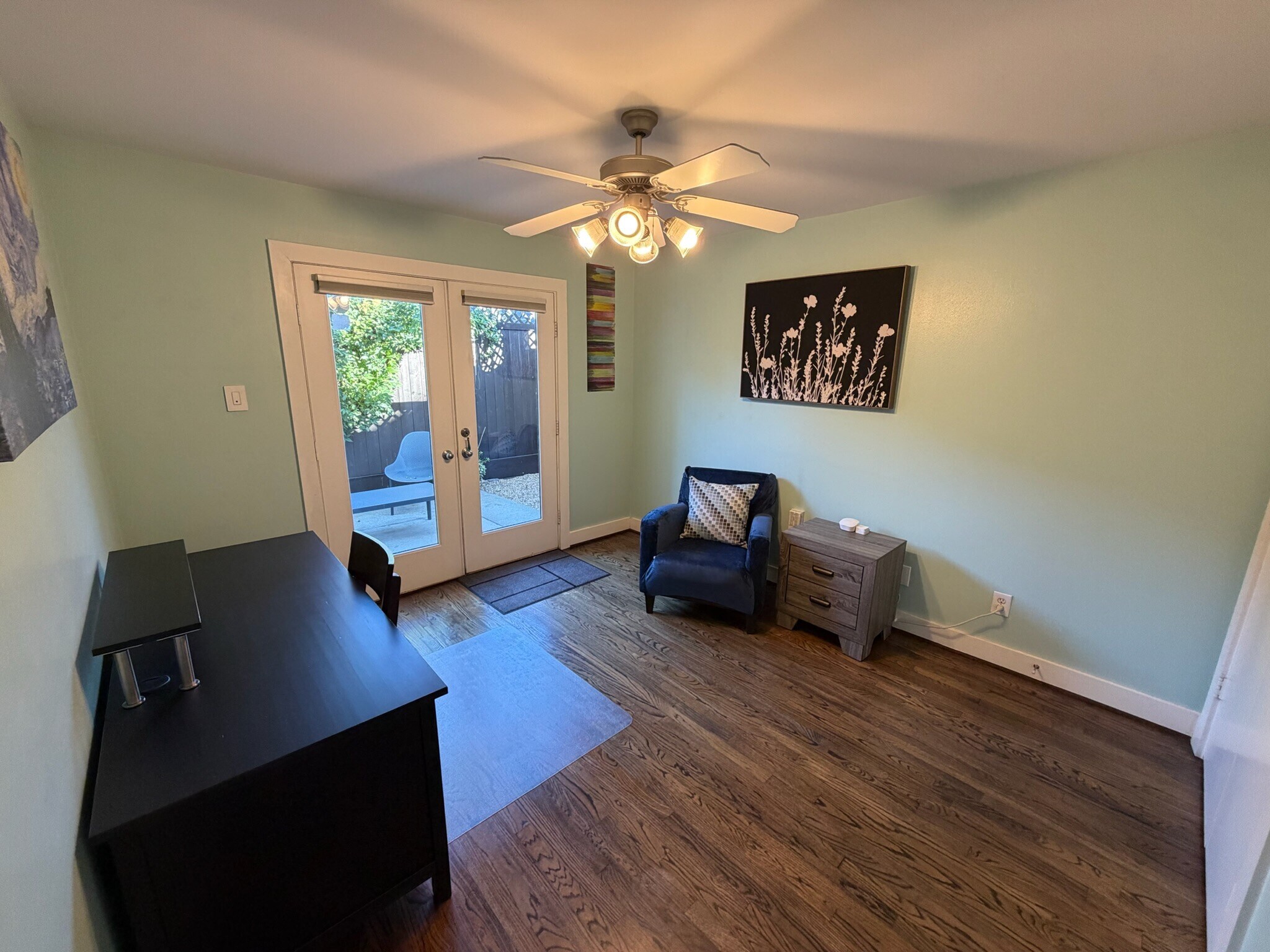 Building Photo - 5810 Darling St