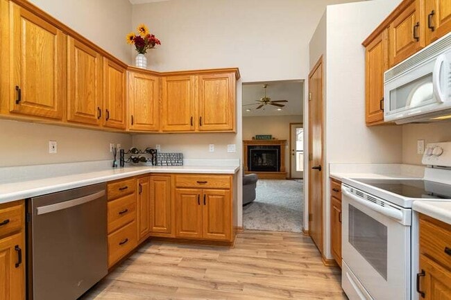 Building Photo - 3309 Polaris Dr