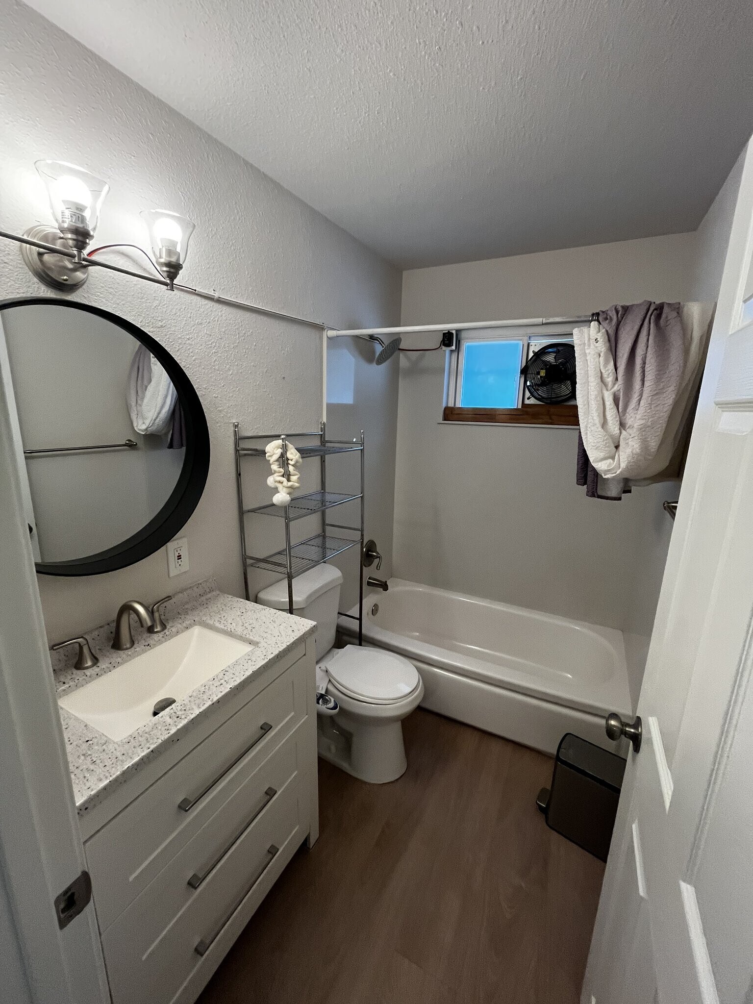 Building Photo - 2333 Zinfandel Dr