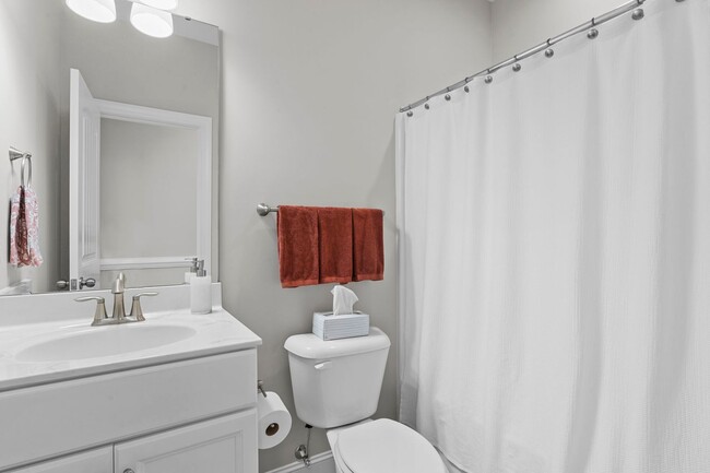 Building Photo - 2784 Masonboro Ferry Dr