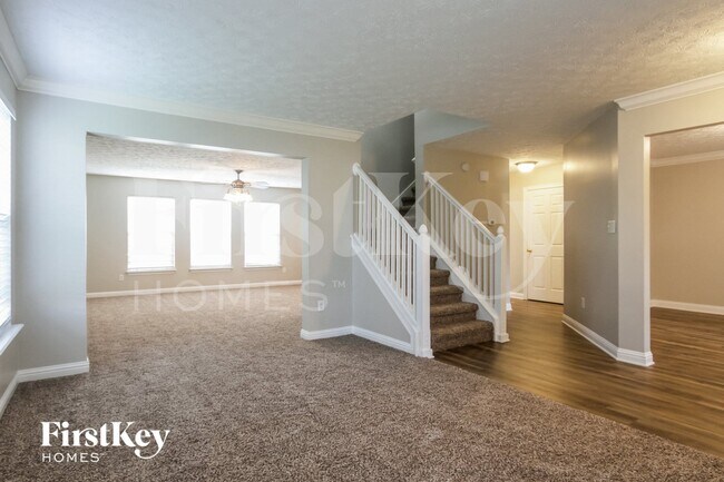 Building Photo - 8124 Grassy Meadow Ln