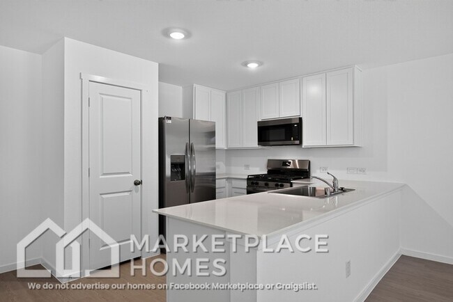 Building Photo - 412 Sambal Dr