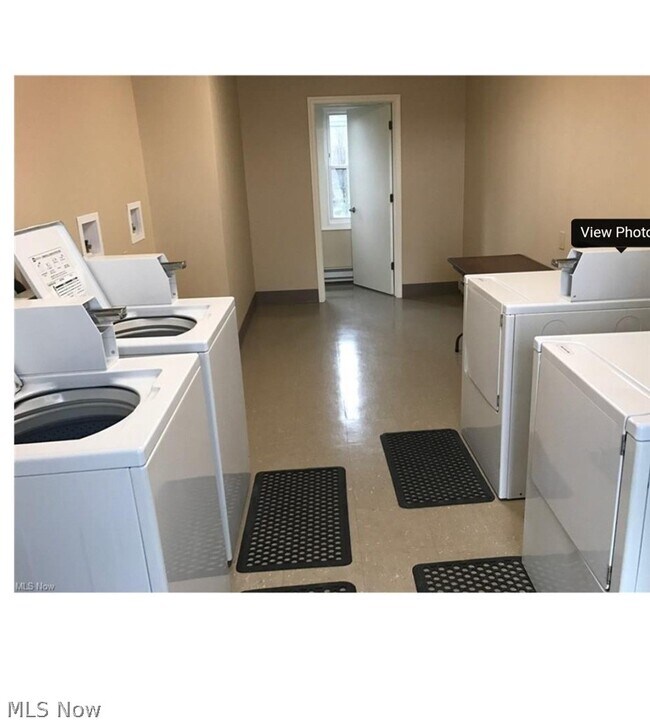 Building Photo - 9889 Johnnycake Ridge Rd