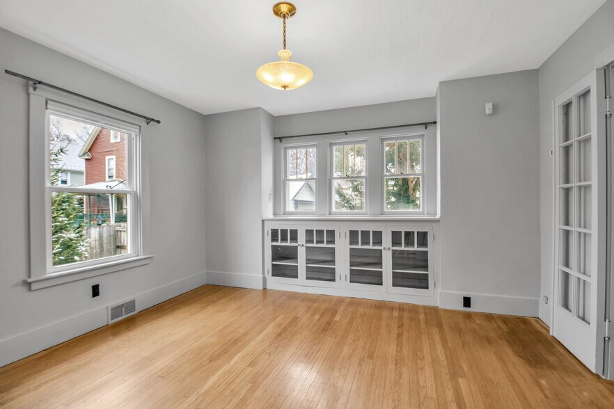 Building Photo - 35 Whaley Ave