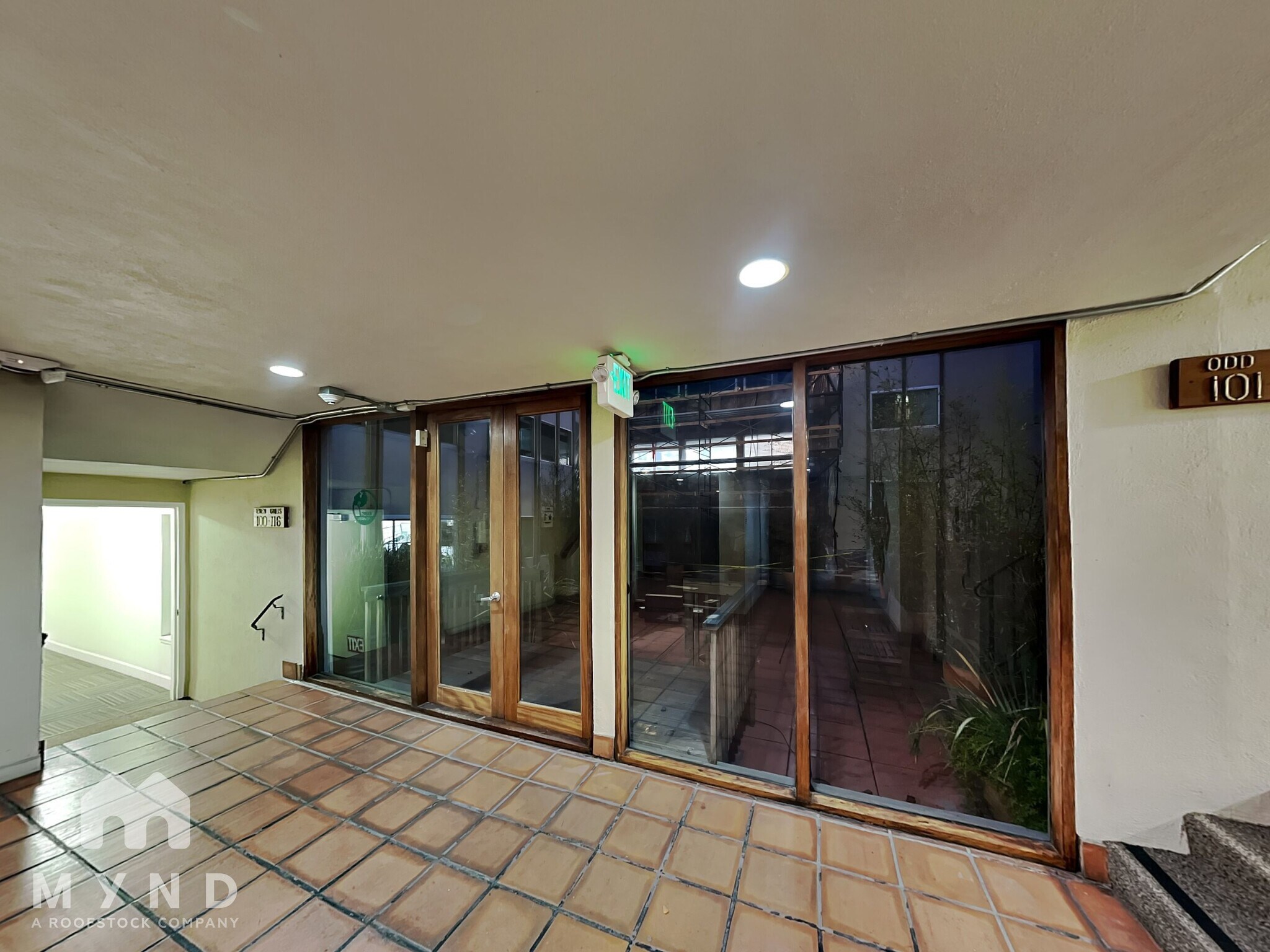 Building Photo - 360 Vernon St