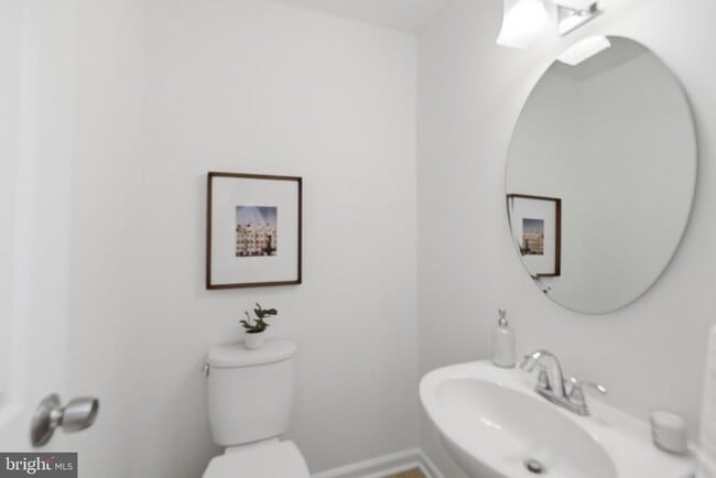 Building Photo - 4067 Fountainside Ln