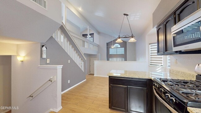 Building Photo - 7580 Plaza Taurina Dr