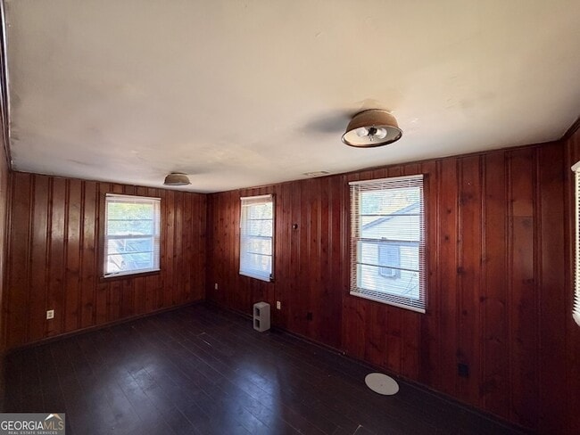 Building Photo - 2203 Tiger Flowers Dr NW