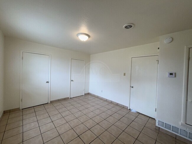 Building Photo - 215 Marston Ave