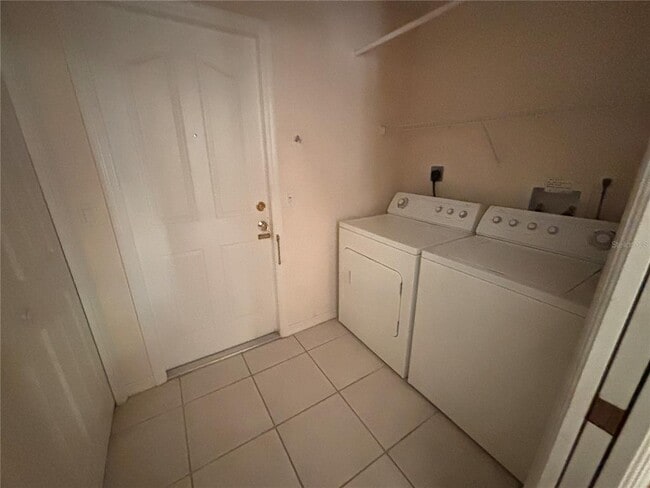 Building Photo - 40 Foxhall Ln