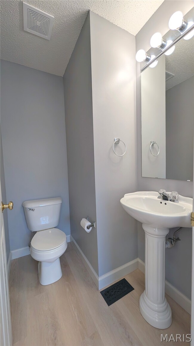 Building Photo - 247 New Richmond Dr