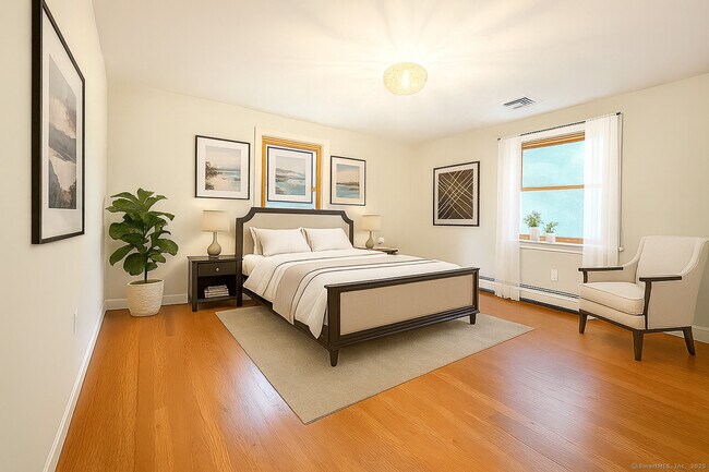 Building Photo - 11 Pond Circle Rd