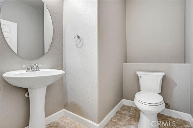 Building Photo - 38223 Camarada Ln