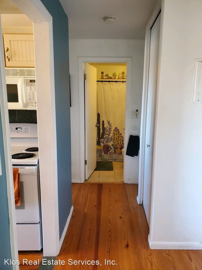 Building Photo - 1 br, 1 bath House - 937 Clarkson