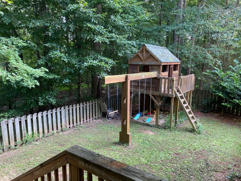 Building Photo - 12404 Village Pines Ln