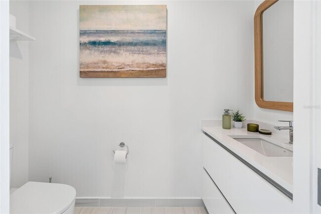 Building Photo - 400 Central Ave