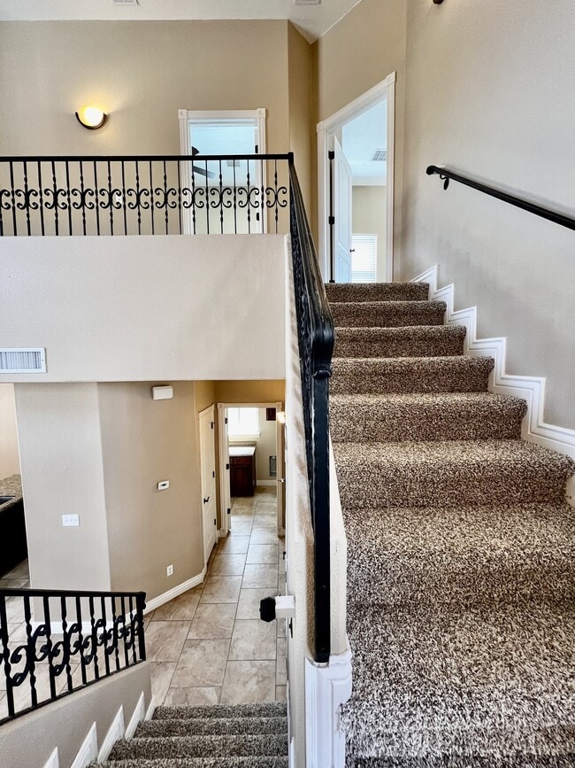 Building Photo - 3727 Grand Bahamas Dr
