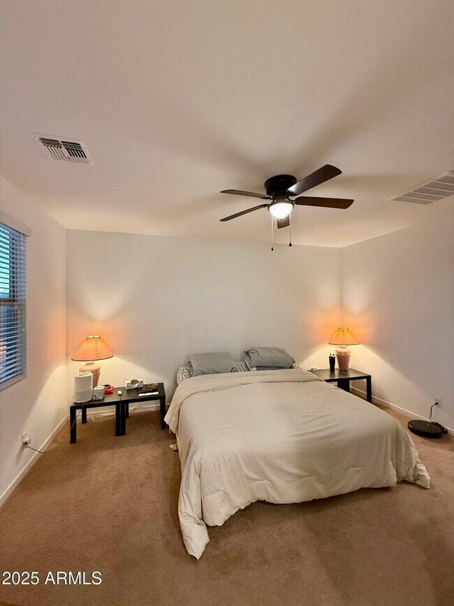 Building Photo - 20026 N Wilford Ave