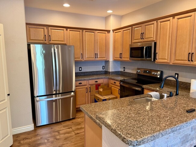 Building Photo - North Valley townhome in Sonoran Foothills