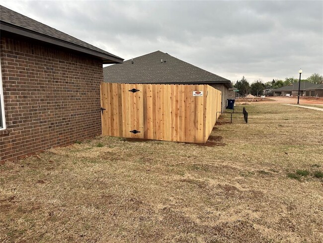 Building Photo - 7620 Wildflower Way