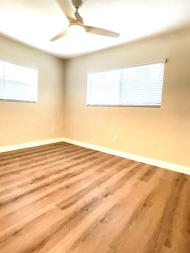 Building Photo - Newly renovated 3bd