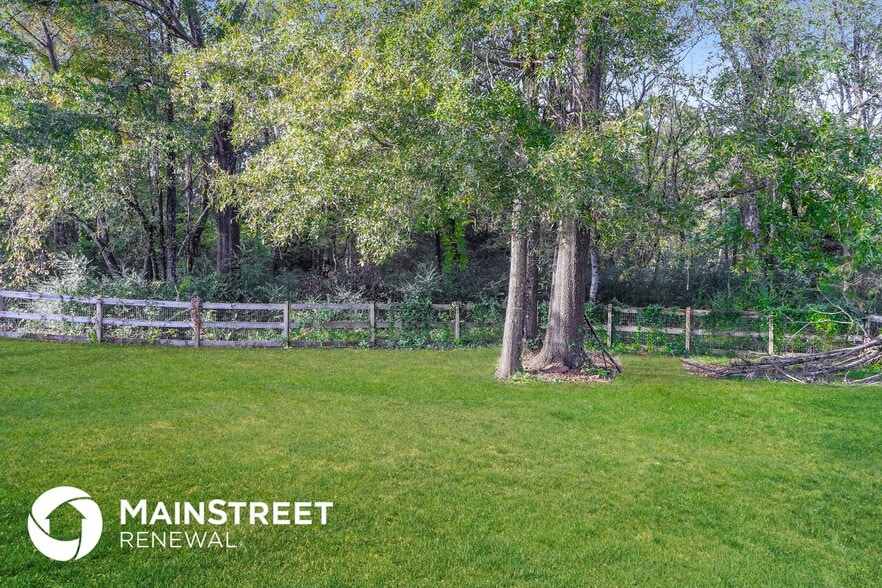 Building Photo - 13 Rosebury Ct