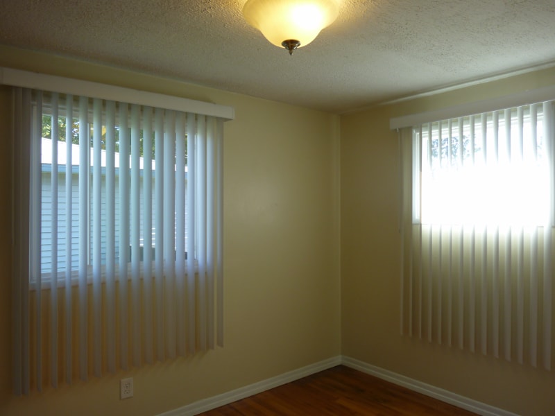 Building Photo - 1211 W Dalke Ave