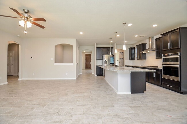 Building Photo - 24918 Meadowthorn Crest Ln